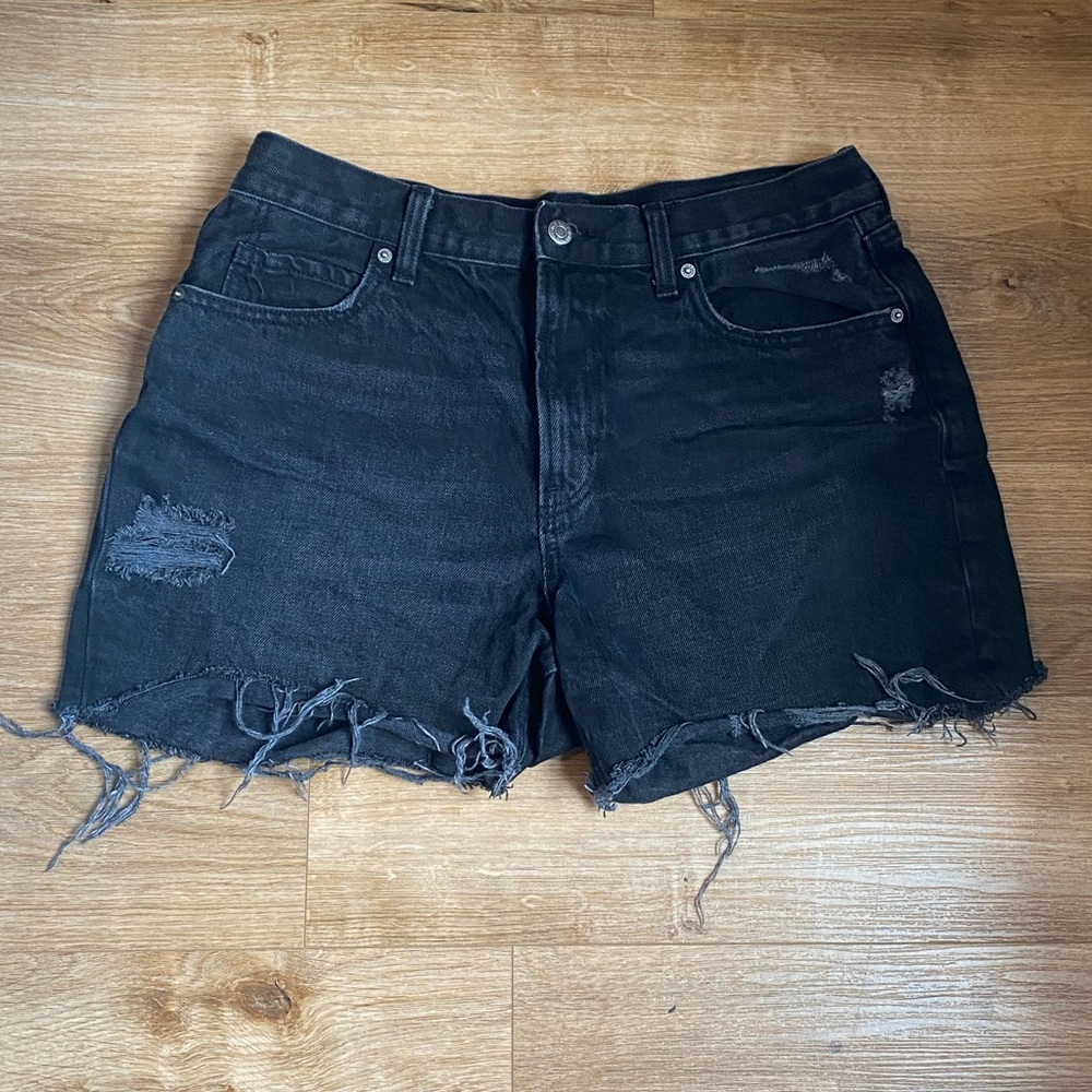 Old Navy Black Distressed Denim Shorts